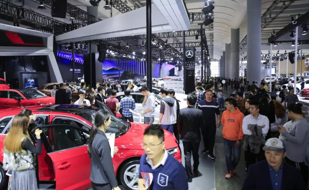 凤凰汽车城 轿车报价 优惠活动 展厅现车