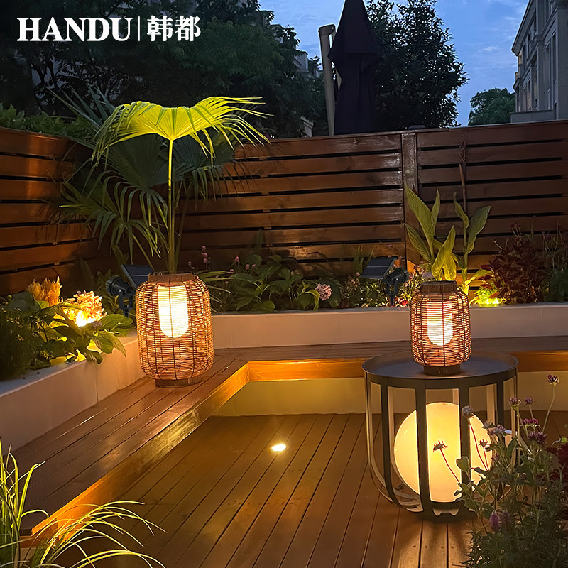 花园小院夜晚灯光氛围太阳能灯布置效果