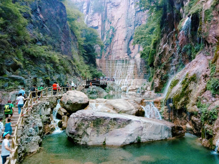 ���ϻ��ر�Ȫ���ζȼ����ٲ�ˮ��