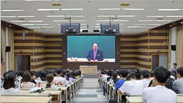 师之教育课程实用性 直播课互动 学员作业反馈