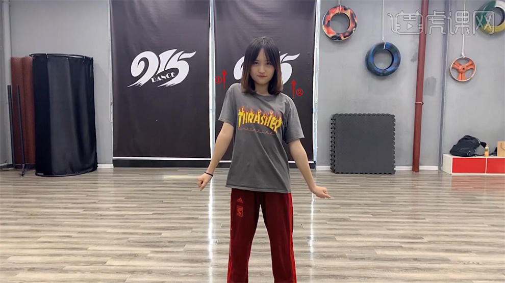 街舞视频教学 胸部rolling肩部隔离慢动作讲解