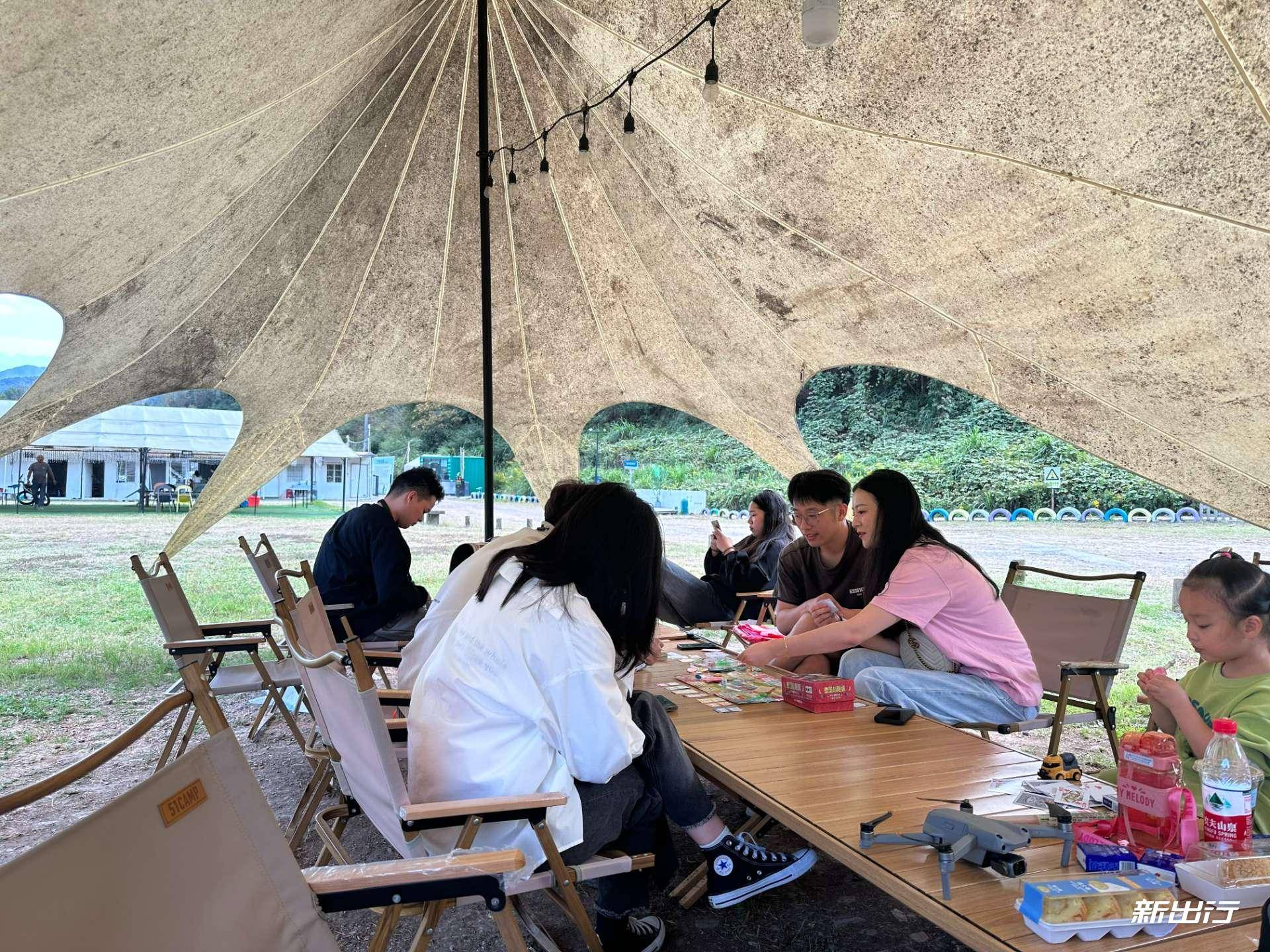 ��˾���ܻ��� �Լ�·�� ˮ��¶Ӫ ����羰 ���Ѿۻ�