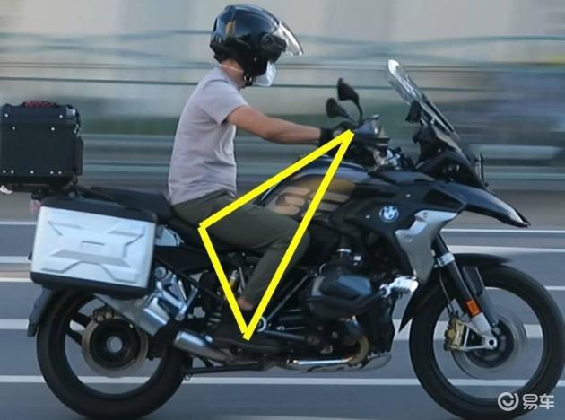 Rider世界巡航车坐姿与坐垫长途舒适度