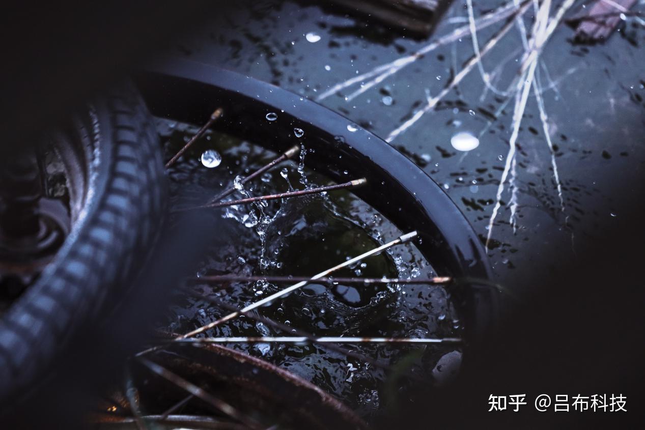 Rider世界巡航车烂路减震与雨天骑行