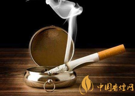 轻快戒烟 老烟民分享戒烟经验真实场景